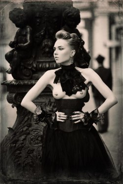 le-voleur-de-beaute: Model: Polina Medvedeva    Photographer:  Alexandra Oblako   