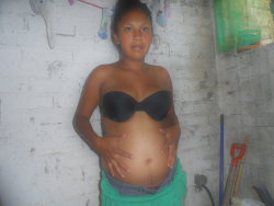loveputasdelfacebook:Mexican teen Pregnant