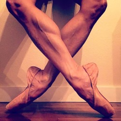 Ballerina Calves Lovers site : http://www.her-calves-muscle-legs.com/2018/01/ballerinas-big-muscular-calves.html