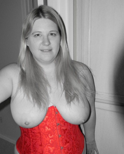 nudebbwpics:  My 29 year old girlfriend with 38DD’s in an underbust corset.