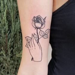 therubygore:  A delicate hand holding a rose, thank you so much Abby! ðŸŒ¹ http://www.therubygore.com #blacktattoomag #blacktattooart #onlyblackart #btattooing #iblackwork #blackworkerssubmission #blackanddark #blackworkers #blackwork #blxckink #blackink