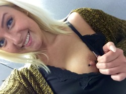 keepasecretslut:  oops it’s another pictures-at-work
