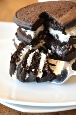 foodophiles:  Oreo Cookie Pancakes! Recipe