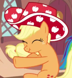rainbowdashtheawesome:  discordslair:  inexcusablybored:  ponett:  oh my god. oh my god. oh my god. oh my god  SCRUNCH  Ahh yes…the scrunch face.  Was wondering when it’d show up  &ldquo;I like this hat better&rdquo; 