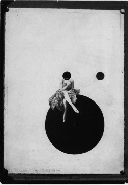 László Moholy-Nagy - The Olly and Dolly Sisters