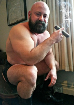 pipebearjr:  nippig:  http://nippig.tumblr.com