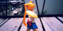 magicalgirlconfessions:  okamidensetsu:  S.H. Figuarts Sailor Moon  More toys x.x;   lol this is so random but it got really excited for the remake now  I know that it&rsquo;s her tiara, but it kind of looks like she&rsquo;s spinning pizza dough 