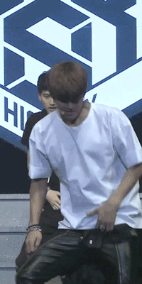 4ever-september:  1/∞ gifs of Kyungil making me want to jump off a cliff 