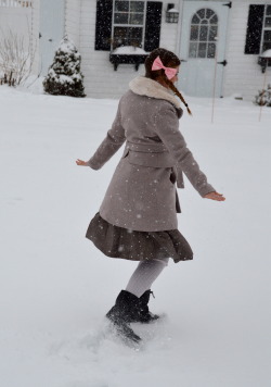 alexinspankingland:I got to frolic in a winter wonderland (photos by Sarah Gregory) ^_^ It’s almost this time of year again!