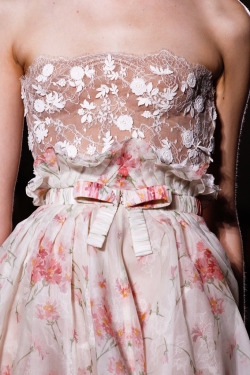 mulberry-cookies:  Valentino Spring 2012 Haute Couture (Details)  