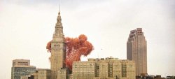 unexplained-events:  thedrofpeppers:  unexplained-events:  Back in 1986, In an attempt to break the record for most released balloons at one time, The United Way of Cleveland released 1.5 MILLION balloons into the air. They called it Balloonfest 86’.