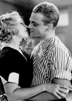 jamescagneylove:  James Cagney and Joan Blondell in Blonde Crazy, 1931. 