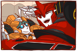 chibigingi:  Knock Out’s Chronicles as an Autobot. Day 55I MET A SHRINK!  HIS NAME IS RUNG!  HE’S ABSOLUTELY ADORABLE, TOTES MCGOATS, IT’S CRAY CRAY.  I have a feeling we’ll be seeing each other a lot. Rung and Knock Out belong to Hasbro/Takara