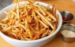 fitness-fits-me:  Fries 😍 my fav