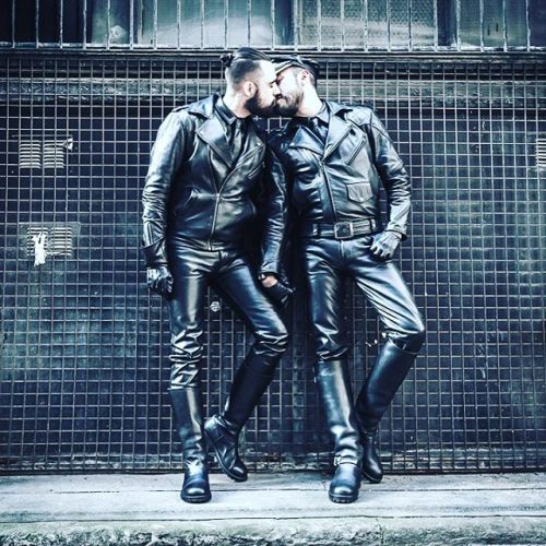 Sex Love for leather. Love for each other. Love pictures