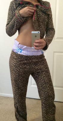 daddyiwantthis:  Shh! Yes I have been padded and in my PJ’s all day recording lots of audios for you   