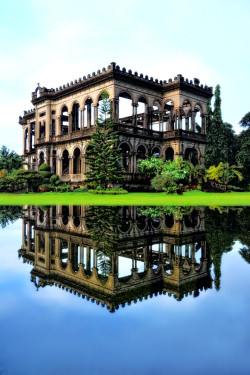 travelingcolors:  The Ruins of Don Mariano Ledesma Mansion | Philippines (by Wilfredo Lumagbas Jr.)