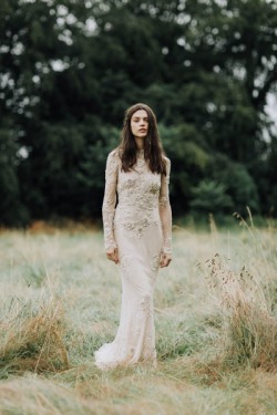 miss-mandy-m: Wedding Wednesdays:  Paula O’Hara Photography / Myrtle Ivory Bridal for Junebug Weddings 