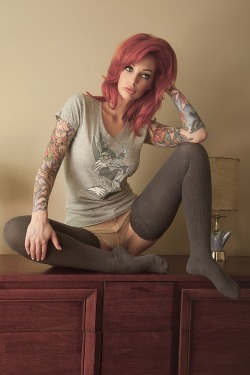 Hot-Tattooed-Ink:  I N K L A D I E S / Vanessa Lake Auf We Heart It. Http://Weheartit.com/Entry/52401884/Via/March_Simpson