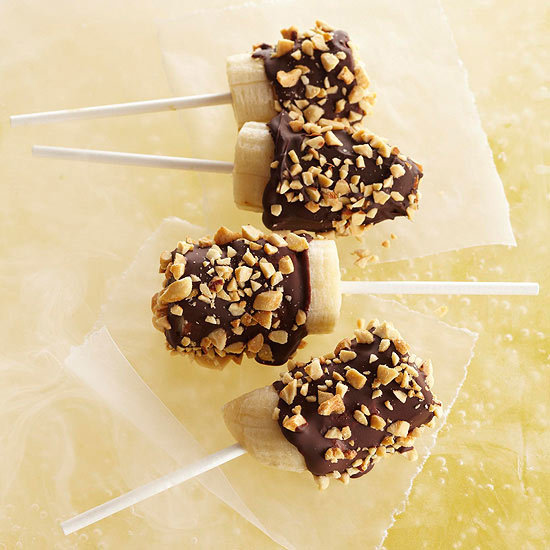 bhgfood:  Dark Chocolate Banana Nut Pops: Stick to your diet goals and enjoy this