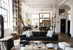 thedeffect:  Another loft I’m in love withowner: