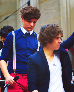Louis Tomlinson&rsquo;s bulge (One Direction)