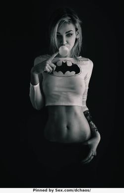 landlockedsyren:  ooh, begmetocome, I found you a perfect BatGirl ;)   To the Bat Cave .. NOW !