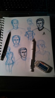 Can&rsquo;t draw Star Trek, but can&rsquo;t stop drawing Star Trek&hellip;
