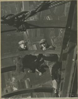 Photographs of the Empire State Building under construction 1930-1931