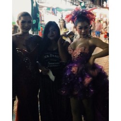 oh-my-yeollie:  Day 3 in #Krabi : Photos with these barbies!!!! #thailand #nightlufe #street #ladyboy #gay #drag #dragqueen #vacatiob #holiday #beauties #pondan #bapok #lelaki #nyah #sotong #barbie #model #crossdress #trans #transgender #pretty #girls