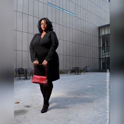 Another  #throwback with this shot of vegan life coach Kym @kym_nichole Fashion combined with curves and beauty  #vegan #sexy #catalog #dress #swagger #makeup #plussize  #imnoangel  #photosbyphelps  #backside  #baltimore #thewire #fashion #fashionblog