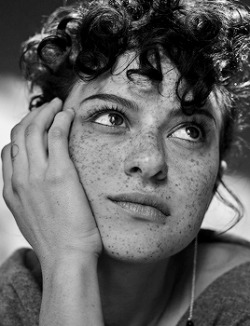karenvoss:   Alia Shawkat photographed by Matthew Sprout for Interview Magazine For Shawkat, who also produced Search Party, Dory feels like a  new leaf. “I usually play grounded, has-their-head-on-straight, kind of  sassy girls,” she explains while