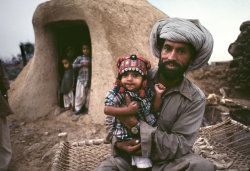 Amagicalmaze:  Father And Child In Baluchistan, Pakistan. 1981 Photography: Steve