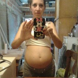 maternityfashionlooks:  ’ “22 semanas de embarazo, voy a tener un varón! !! Más que feliz….” From @gonzalezsoffii ’ TO BE FEATURED HERE: 1. Send your best preggy pics by kik or email (no collages, bare belly) 2. Add a caption 3. Add your instagram