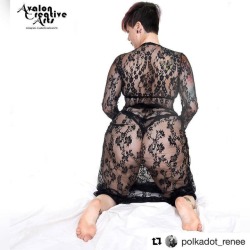 #Repost @polkadot_renee ・・・ My first &ldquo;Hump Day&rdquo; pic as a public profile. I laugh because I always lost the most followers on Wednesdays&hellip; I&rsquo;ve always had issues with my &ldquo;wide, flat ass&rdquo; but I love all of me and