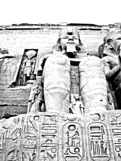 misterlemonzafterlife:  dopediamond:  The Great Temple of Ramesses II, Abu Simbel - Egypt    https://MisterLemonzAfterlife.tumblr.com/archive