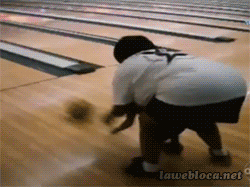 Hilariousgifslol:  Like Mother Like Son? More Hilarious Gifs