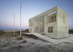 cabinporn:  Beach house by Mathias Klotz in Tongoy, Chile. Photographs by Roland Halbe.