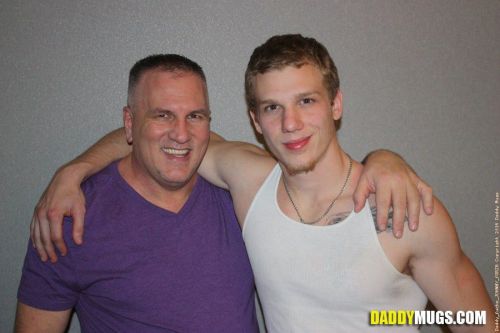 daddymugs:  #DaddyMugs n #JohnnyForza #gay #daddies #bear #porn #BB #RAW #sex #gaysex #gayporn #gaybear #gaydaddies #BBBH
