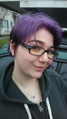 Who wants a mod pic? I was tired of feeling so blue, so I tried a little purple instead ;D