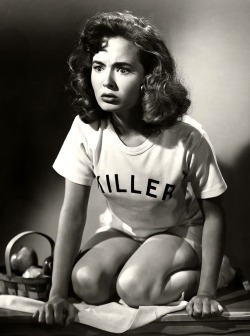 denverbob:  lanky-brunettes-with-wicked-jaws:Ann Blyth in “Once More My Darling” (1949)Killer