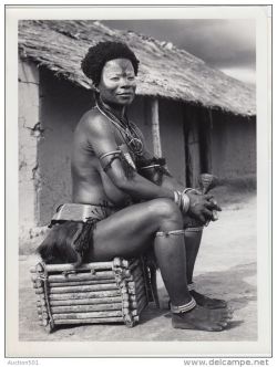 vintagecongo:  Woman from the Lalia tribe of the Mongo ethnic group, Belgian Congo by  C. Lamote  