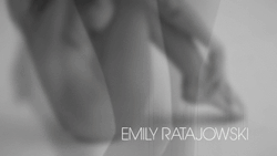 nude–celebrities:Emily Ratajkowski Nude