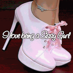 sissymeishappy:  Gurls have more FUN