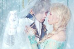 akanescarlettcosplay:  Frozen: Jack Frost &amp; Snow Queen Elsa Source [♥] 