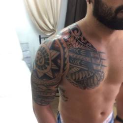 #tattoo #tatuaje #tatu #tattoos #tatuajes #tatus #ink #inklove #inkman #maori #polineciantattoo #black #tattooblack #tribal #pecho #braso #hombro #venezuela #lara #barquisimeto #colombia (en Old Skull Tattoo Studio)