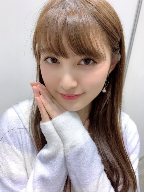 soimort:  神志那結衣 - Twitter - Sat 23 Nov 2019  握手会ありがとうございました💗 〝夢の中で握手会″をテーマに パジャマでした👽 #パシフィコ横浜Thank you for the handshake event💗For the theme of our