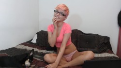 rydenarmani:  rydenarmani:  rydenarmani:  rydenarmani:  getting ready to get on cam! come hang out!  had to take the dog out but now I’m back  Tonight is going so slow thus far! Come tip and make my night  Top is off! Let’s do the bottoms next! 