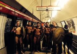 lama-armonica:Spartans in metro (source)