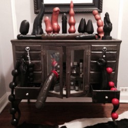 eddie4484:  do-not-open-til-christmas:  Do you have … any hobbies? I’ve a hobby.  Yeah  Woof! I hope to have this collection soon